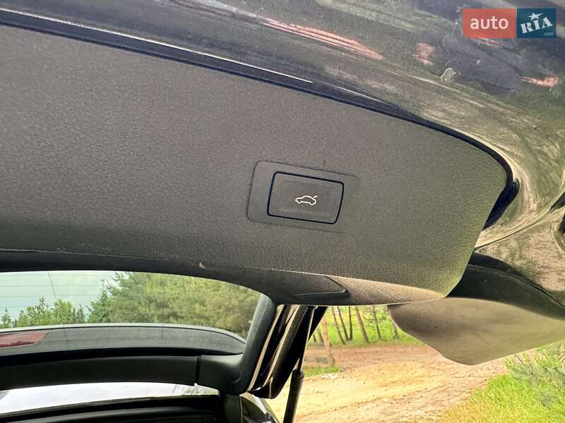 Позашляховик / Кросовер Audi Q7 2012 в Львові