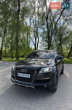 Внедорожник / Кроссовер Audi Q7 2007 в 
