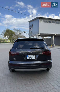 Внедорожник / Кроссовер Audi Q7 2007 в 
