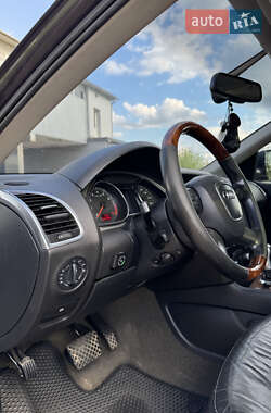 Внедорожник / Кроссовер Audi Q7 2007 в 