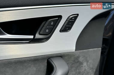 Внедорожник / Кроссовер Audi Q7 2021 в 
