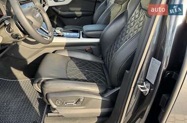 Внедорожник / Кроссовер Audi Q7 2020 в 