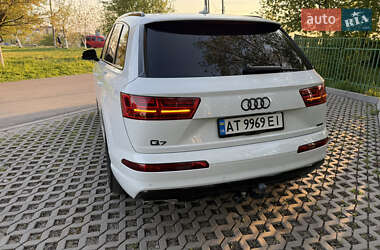 Внедорожник / Кроссовер Audi Q7 2017 в 
