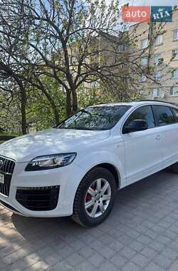 Позашляховик / Кросовер Audi Q7 2015 в Вінниці