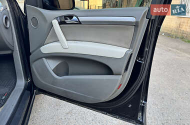 Внедорожник / Кроссовер Audi Q7 2006 в 