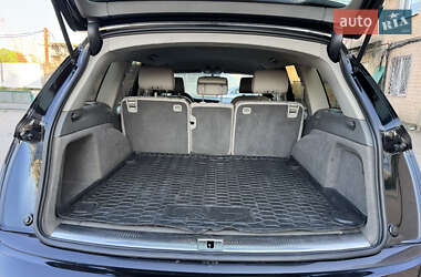 Внедорожник / Кроссовер Audi Q7 2006 в 