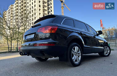 Внедорожник / Кроссовер Audi Q7 2006 в 