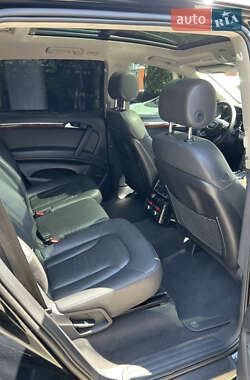 Внедорожник / Кроссовер Audi Q7 2013 в 