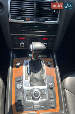 Внедорожник / Кроссовер Audi Q7 2013 в 