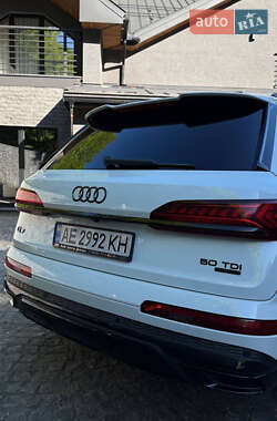 Внедорожник / Кроссовер Audi Q7 2020 в 