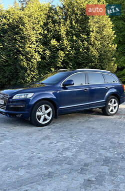 Внедорожник / Кроссовер Audi Q7 2007 в 