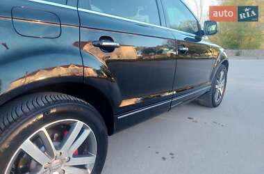 Внедорожник / Кроссовер Audi Q7 2012 в 