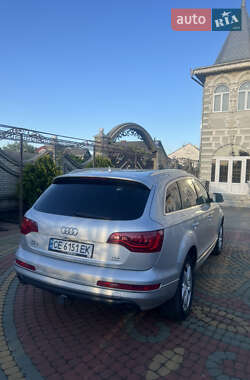 Позашляховик / Кросовер Audi Q7 2011 в 
