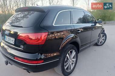 Внедорожник / Кроссовер Audi Q7 2012 в 