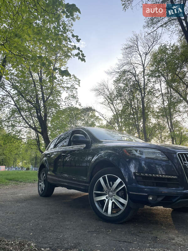 Audi Q7 2013