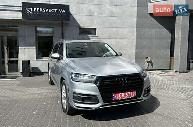 Внедорожник / Кроссовер Audi Q7 2018 в 