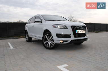 Позашляховик / Кросовер Audi Q7 2015 в 
