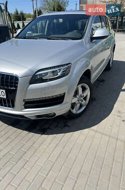 Внедорожник / Кроссовер Audi Q7 2011 в 