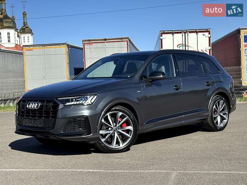 Audi Q7 2021