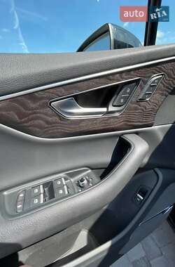 Внедорожник / Кроссовер Audi Q7 2019 в 