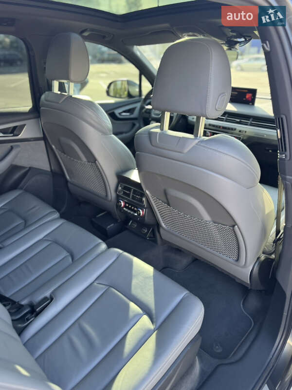 Внедорожник / Кроссовер Audi Q7 2016 в Ивано-Франковске