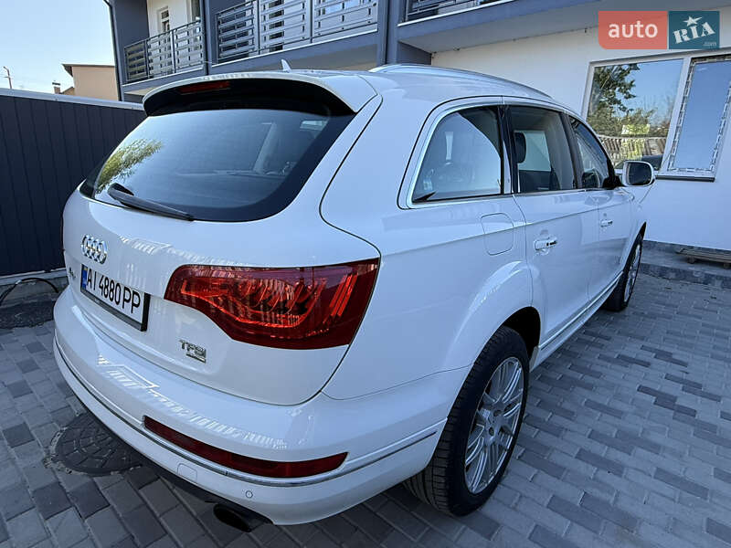 Позашляховик / Кросовер Audi Q7 2014 в Ірпені