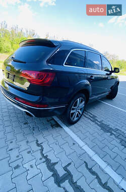 Внедорожник / Кроссовер Audi Q7 2012 в 