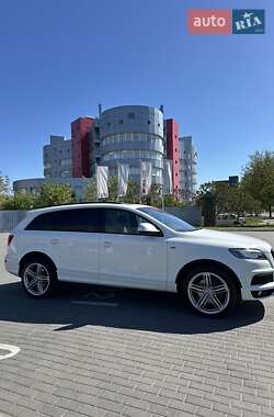 Внедорожник / Кроссовер Audi Q7 2012 в 