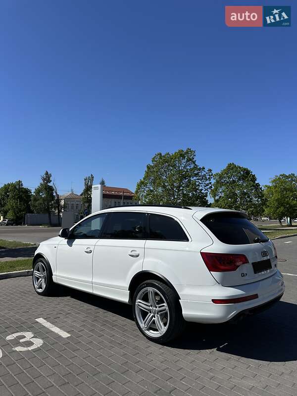 Позашляховик / Кросовер Audi Q7 2012 в Києві фото 14 Позашляховик / Кросовер Audi Q7 2012 в Києві