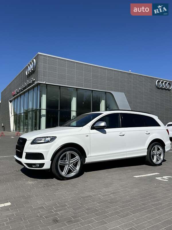 Позашляховик / Кросовер Audi Q7 2012 в Києві фото 18 Позашляховик / Кросовер Audi Q7 2012 в Києві