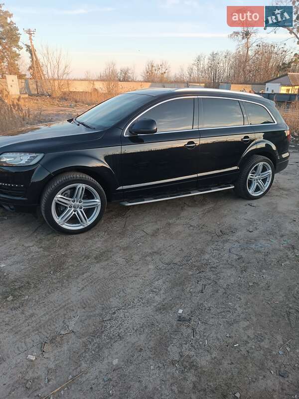 Позашляховик / Кросовер Audi Q7 2014 в Бородянці