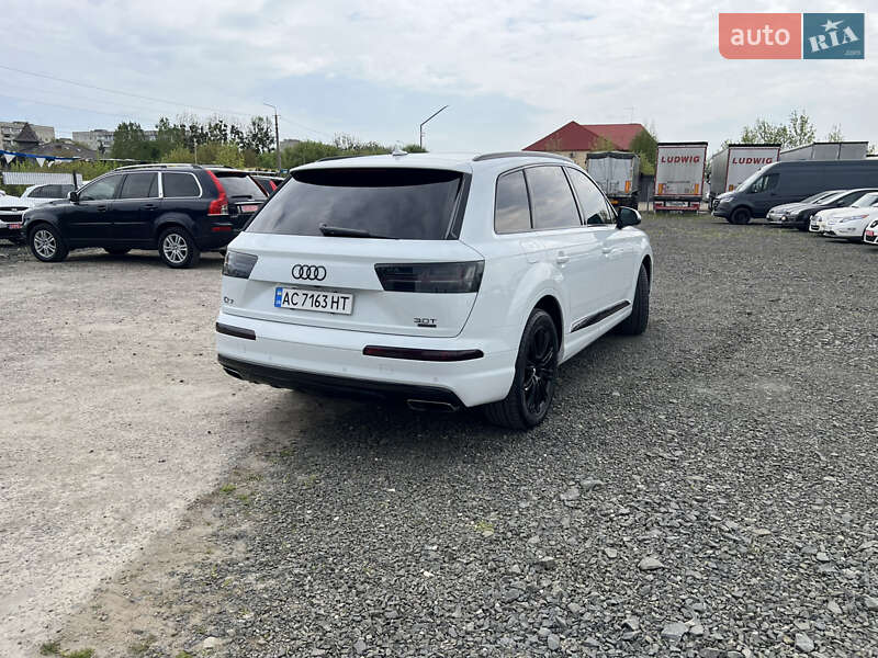 Внедорожник / Кроссовер Audi Q7 2017 в Луцке