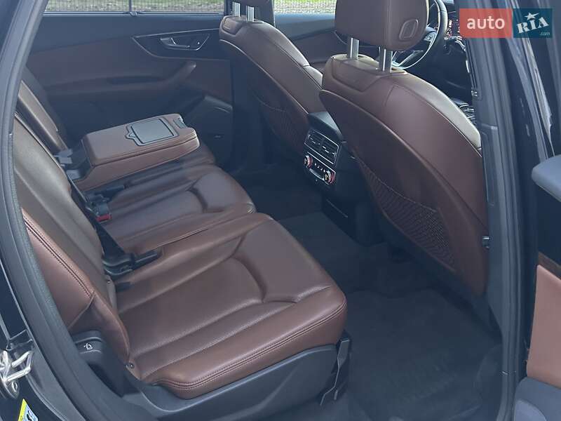 Внедорожник / Кроссовер Audi Q7 2016 в Виннице