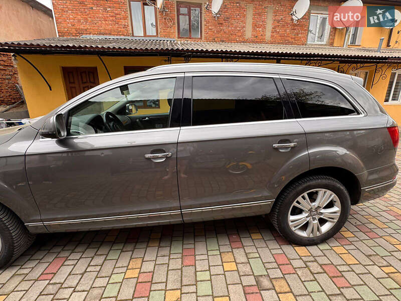 Внедорожник / Кроссовер Audi Q7 2011 в Вижнице