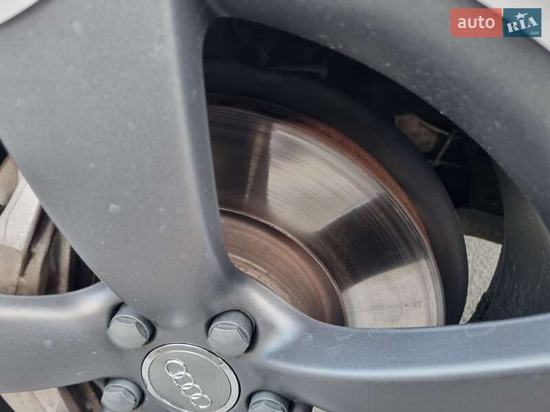 Внедорожник / Кроссовер Audi Q7 2016 в Виннице