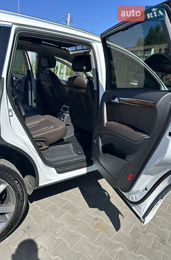 Внедорожник / Кроссовер Audi Q7 2014 в 