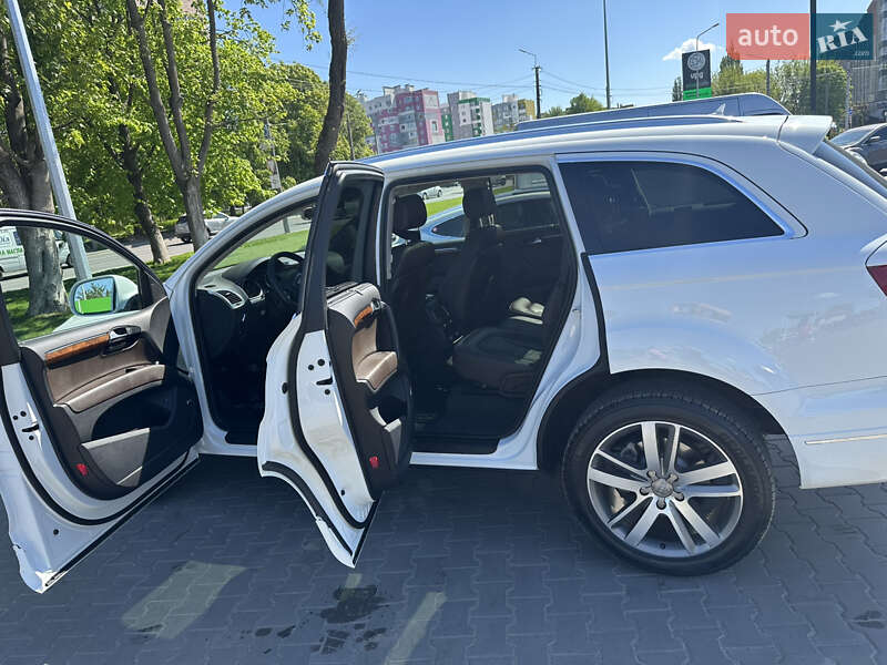 Внедорожник / Кроссовер Audi Q7 2014 в Владимире