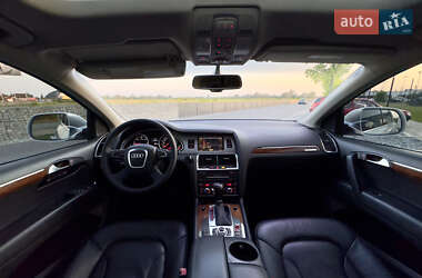 Внедорожник / Кроссовер Audi Q7 2009 в 