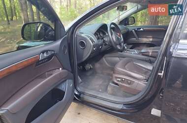 Внедорожник / Кроссовер Audi Q7 2010 в 