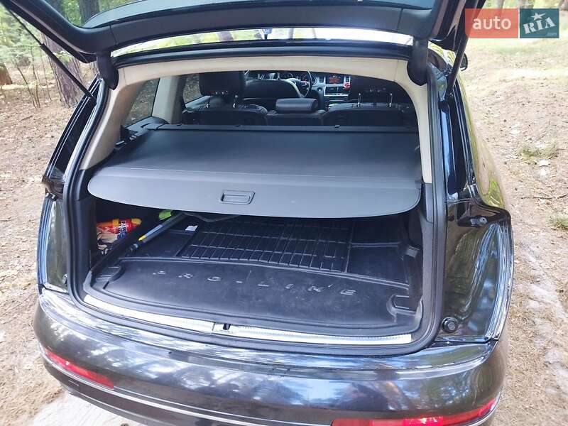 Позашляховик / Кросовер Audi Q7 2010 в Охтирці