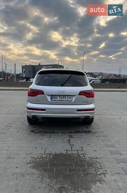 Позашляховик / Кросовер Audi Q7 2007 в 