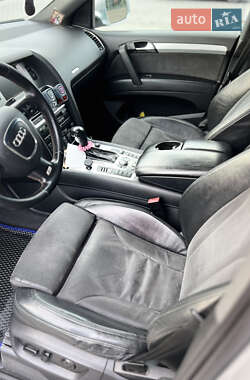 Позашляховик / Кросовер Audi Q7 2007 в 