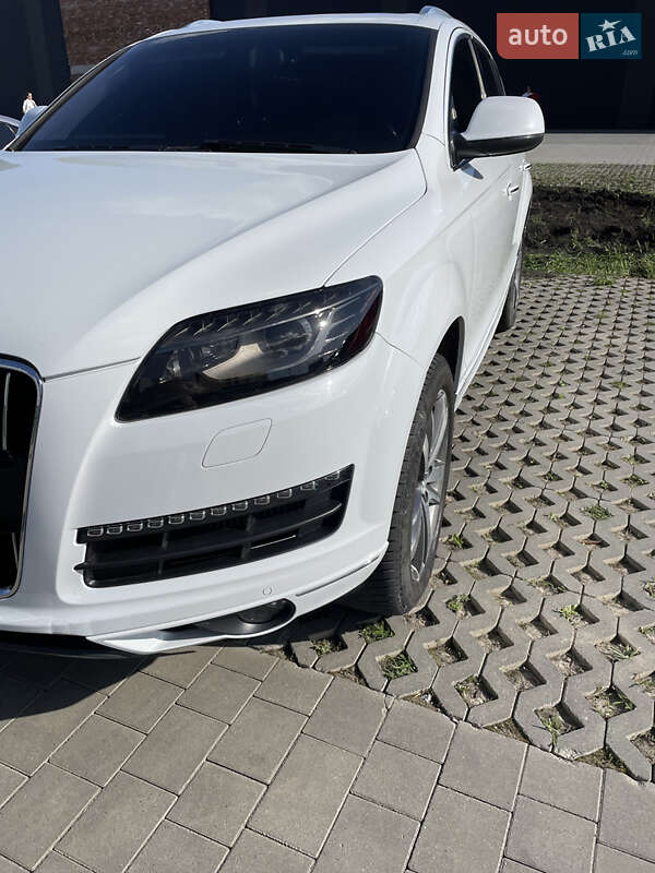 Внедорожник / Кроссовер Audi Q7 2013 в Хмельницком