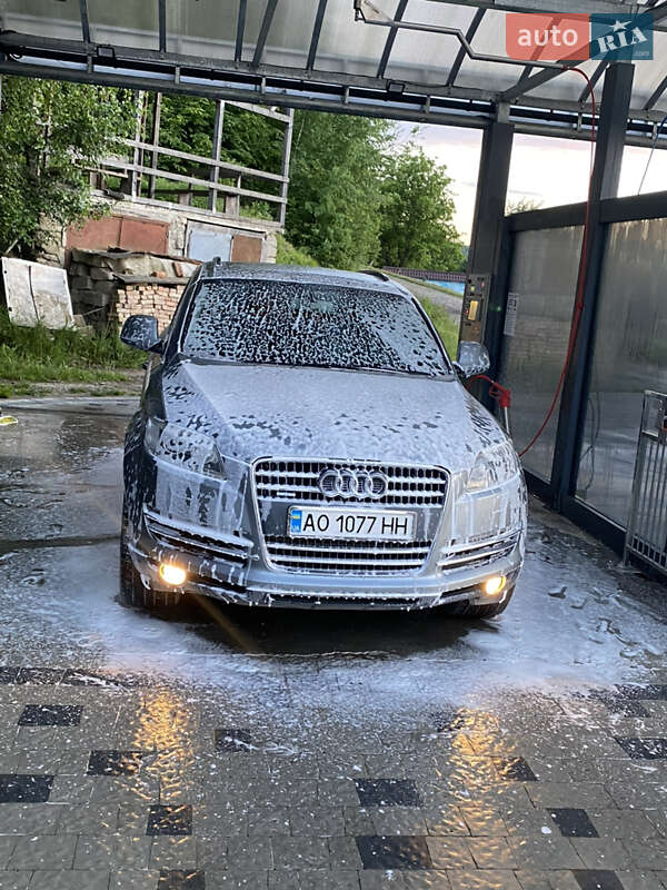 Внедорожник / Кроссовер Audi Q7 2007 в Тячеве