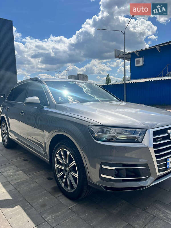 Внедорожник / Кроссовер Audi Q7 2017 в Киеве фото 6 Внедорожник / Кроссовер Audi Q7 2017 в Киеве