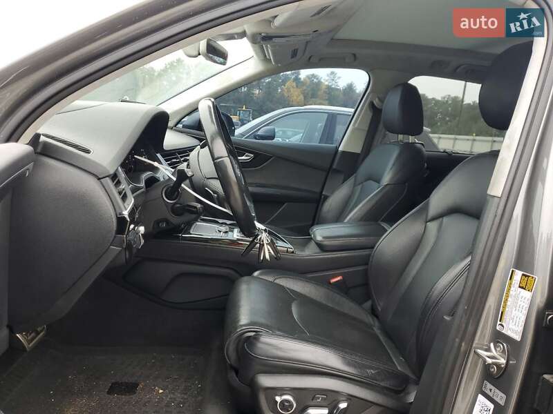 Внедорожник / Кроссовер Audi Q7 2015 в Виннице