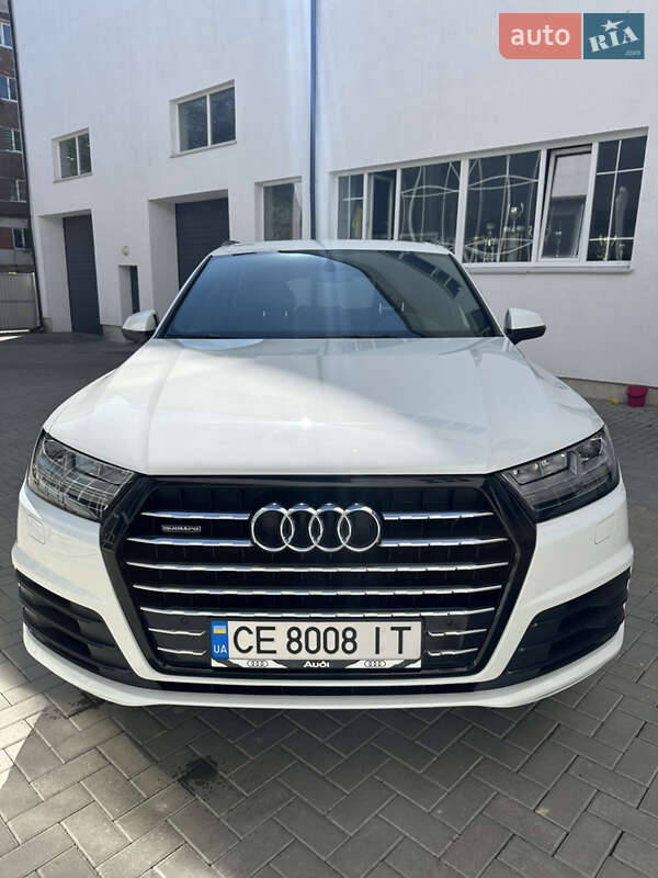 Внедорожник / Кроссовер Audi Q7 2017 в Черновцах