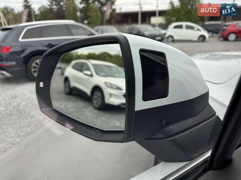 Позашляховик / Кросовер Audi Q7 2017 в Рівному