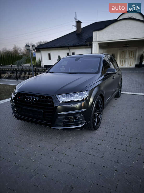 Внедорожник / Кроссовер Audi Q7 2018 в Мукачево