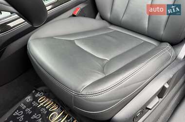 Позашляховик / Кросовер Audi Q7 2022 в 